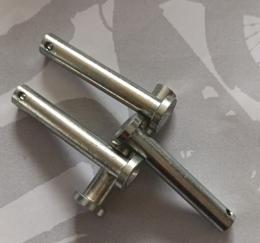 Bolzen für Fußraste rechts / links